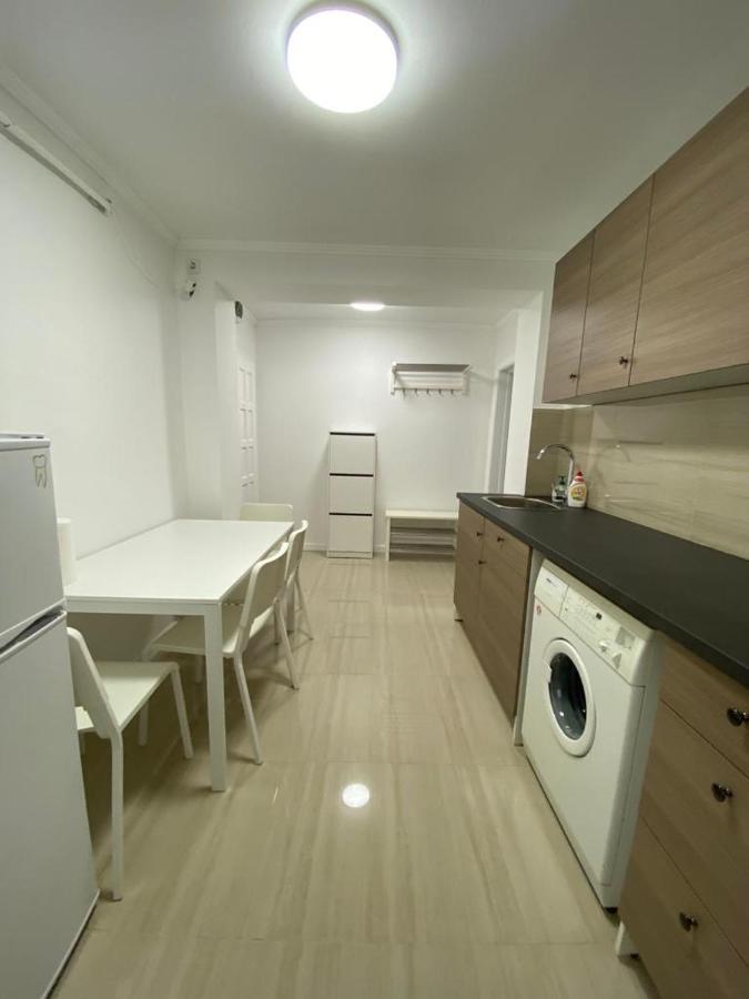 شقة لوغوج  في Apartament المظهر الخارجي الصورة
